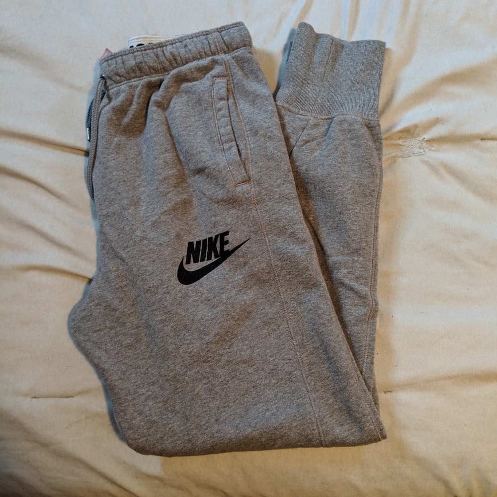 Nike joggers